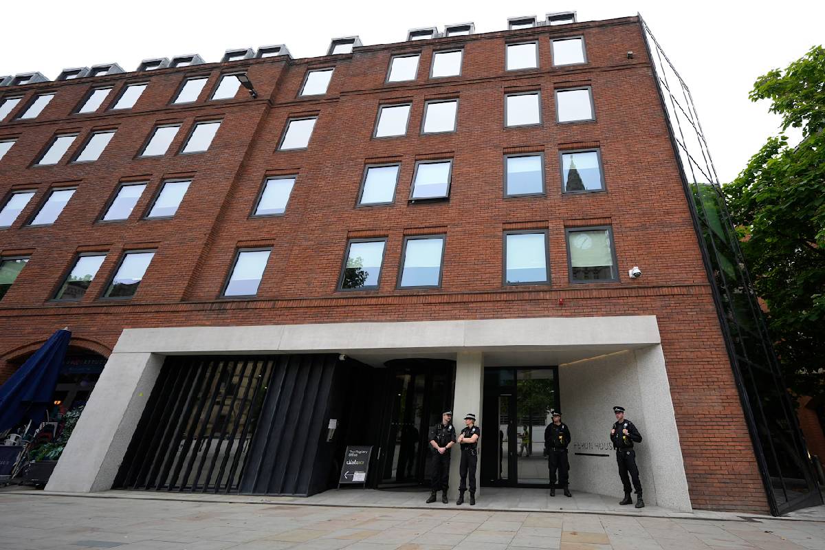 Number 10 North... பிரித்தானிய பிரதமரின் அடுத்த அதிரடி | Burnham To Hold Ministry No 10 North In Manchester