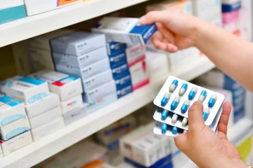 பெரும் நெருக்கடியில் இலங்கை - நேசக்கரம் நீட்டும் அண்டைய நாடுகள் (Photo)