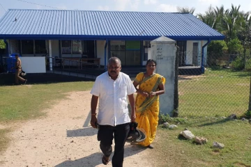 தையிட்டி விகாரை போராட்டம் ; காக்க வைத்த பொலிஸார்