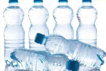 தண்ணீர் போத்தல்களின் மூடிகள் ஏன் நீல நிறத்தில் உள்ளன தெரியுமா?