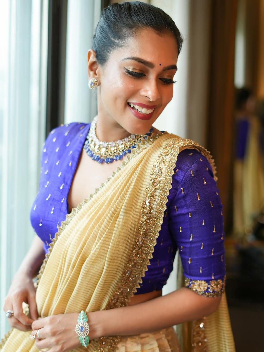 அசத்தலான லுக்கில் தொகுப்பாளினி Kiki விஜய்.. லேட்டஸ்ட் போட்டோஷூட்.. 2 Gallery