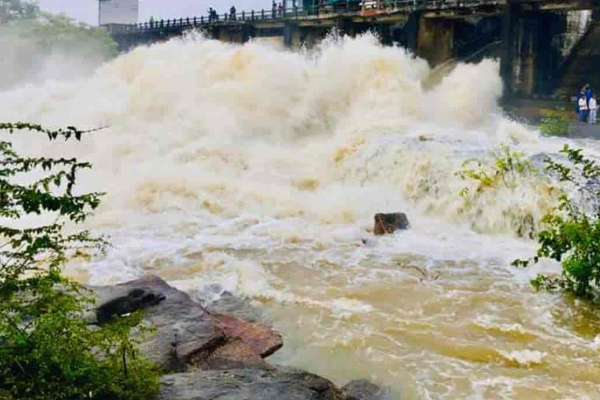 மகாவலி கங்கை பெருக்கெடுக்கும் அபாயம்! மக்களுக்கு விடுக்கப்பட்டுள்ள எச்சரிக்கை | Flood Warning Issued In Mahaweli Ganga Areas