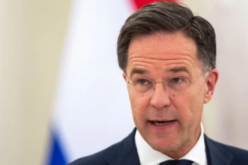 பிரிட்டன் பாதுகாப்பு செலவினங்களை அதிகரிப்பதற்கு நேட்டோ தலைவர் ஆதரவு