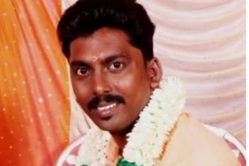 விஜய் டிவி KPY சரத்தின் அம்மா, அப்பாவை பார்த்துள்ளீர்களா - அழகிய குடும்பத்தை பாருங்க
