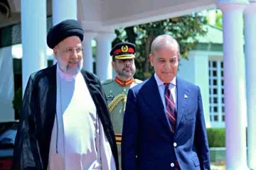 பாகிஸ்தான் சென்றார் ஈரான் ஜனாதிபதி