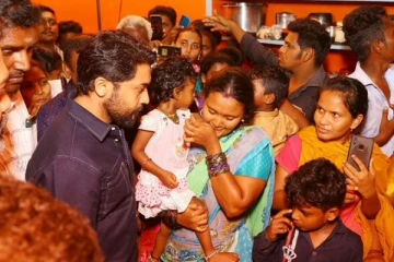 உயிரிழந்த ரசிகரின் வீட்டிற்கு சென்று ஆறுதல் கூறிய நடிகர் சூர்யா : இணையத்தில் வைரலாகும் புகைப்படங்கள்