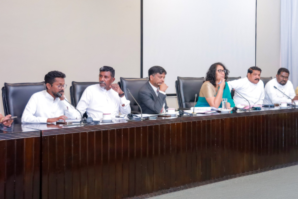 பெருந்தோட்ட பாடசாலைகள் குறித்து வெளியான முக்கிய தகவல் ; பிரதமர் வழங்கிய உறுதி | Important Information Released About Schools