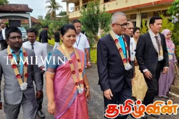 இன மத வேறுபாடுகளுக்கு இடமில்லை: கிழக்கு ஆளுநர் சுட்டிக்காட்டு