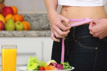 டயட் இல்லாமல் உடல் எடையைக் குறைக்க வேண்டுமா? இதை செய்தாலே போதும்