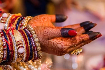திருமணத்தன்று மணப்பெண்ணுக்கு அசிட் வீசிய காதலன்; இலங்கையில் சம்பவம்
