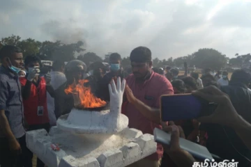 பொத்துவில் தொடக்கம் பொலிகண்டி வரையான போராட்டம்! முள்ளிவாய்க்கால் நினைவிடத்தில் சுடர் ஏற்றல்