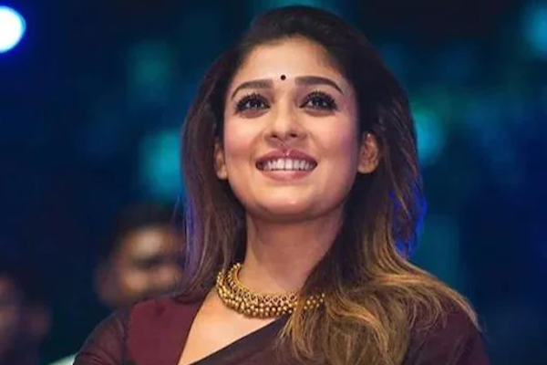 தென்னிந்திய சினிமாவில் அதிக சம்பளம் வாங்கும் ஒரே முன்னணி நடிகை.. யார் தெரியுமா | Nayanthara Salary Is 10 Crore For Single Movie