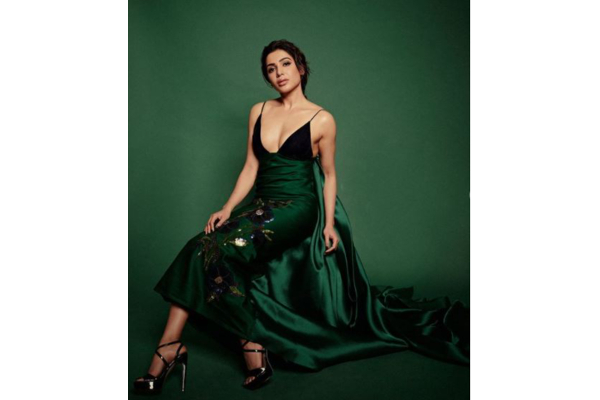 விவாகரத்துக்கு பிறகு இப்படியாகிட்டாரே- சமந்தா லேட்டஸ்ட் உடையை பார்த்து ஷாக் ஆன ரசிகர்கள் | Samantha New Photoshoot Fans Shock