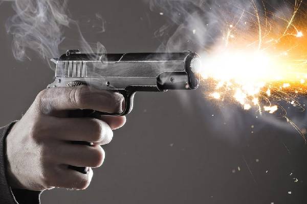 ஒரே நாளில் இடம் பெற்ற இருவேறு துப்பாக்கி சூடு | Two Separate Shootings Took Place On The Same Day