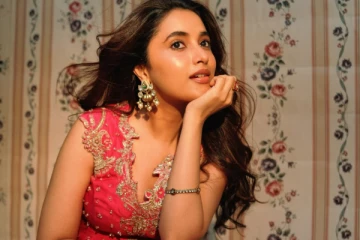 பிரியங்கா மோகன் சிவப்பு நிற உடையில் அழகிய போட்டோஷூட்