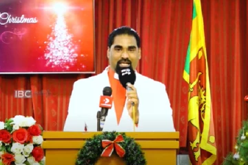 மரண இருளில் இருந்து வெளிச்சம் உண்டாகட்டும்!! சந்ரு பெர்னாண்டோ நத்தார் தின  வாழ்த்துச் செய்தி