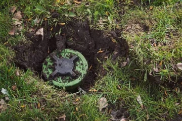 தரையில் பதுக்கி வைத்திருந்த கண்ணிவெடி வெடித்ததில் 3 குழந்தைகள் உயிரிழப்பு!