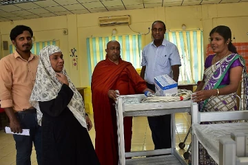 மன்னார் மாவட்ட வைத்தியசாலைகளுக்கு மில்லியன் ரூபாய் பெறுமதியான பொருட்கள் கையளிப்பு