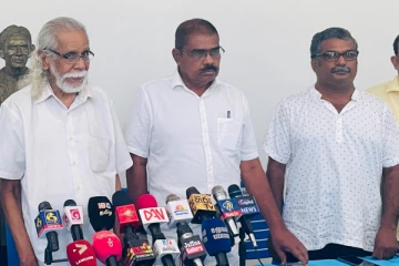 ஜனாதிபதி தேர்தல் ;அரியநேத்திரன் கட்டுப்பணம் செலுத்தப்பட்டது