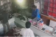 யாழ் நகர் நகைக்கடை ஒன்றில் பாரிய கொள்ளை; அதிகாரிகள் என கூறி வந்தது யார்?
