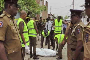 மகனை கொடூரமாக பொல்லால் தாக்கி கொலை செய்த தந்தை