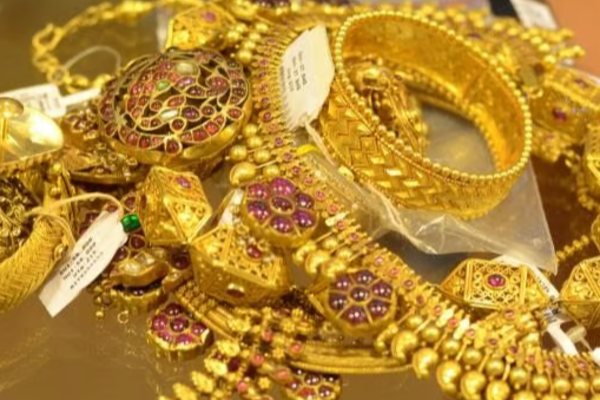 රත්තරන් ගන්න හිතන් ඉන්න අයට සුබ ආරංචියක් - රන් මිල විශාල ලෙස පහළට | Gold Prices Drop Today Latest Sri Lanka Rates