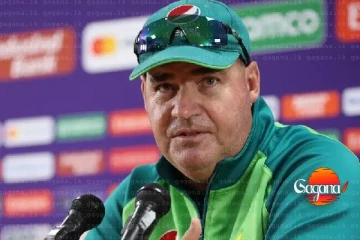 පැතුම්ව ගන්නවට මම විරුද්ධ වුණේ නෑ! - මිකී ආතර් කියයි