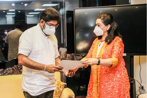 මෙරට එන්නත්කරණ ක්‍රියාවලිය ලෝක සෞඛ්‍ය සංවිධානයේ පැසසුමට..... | Srilanka Health