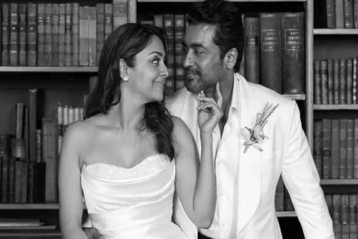 20 ஆண்டுகால காதல்... ஜோதிகாவின் திருமண உடையில் ஒளிந்திருந்த காதல் குறியீடுகள்! | Love Details In Jyo Suriya 20 Anniversary Wedding 20 ஆண்டுகால காதல்... ஜோதிகாவின் திருமண உடையில் ஒளிந்திருந்த காதல் குறியீடுகள்! | Love Details In Jyo Suriya 20 Anniversary Wedding