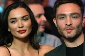 4-ஆம் காதலருடன் இப்படியொரு நெருக்கம்! லீக்கான நடிகை எமி ஜாக்சன் புகைப்படம்..