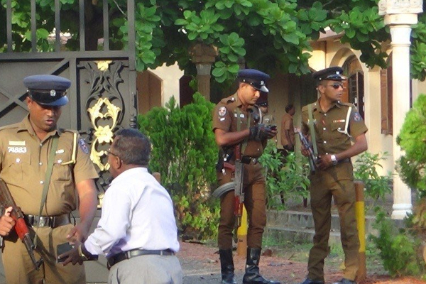 வவுனியாவில் கைதியால் பதற்றம்! | Prisoner Tension In Vavuniya