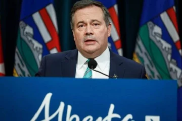 அல்பர்ட்டா முதல்வர் வெளியிட்ட முக்கிய அறிவிப்பு!