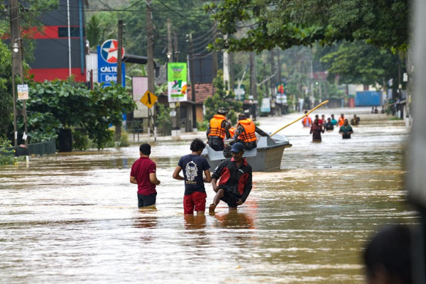 400ஐ கடந்தது மரணங்களின் எண்ணிக்கை ; நூற்றுக்கணக்கானோர் மாயம் | The Death Toll Has Exceeded 400