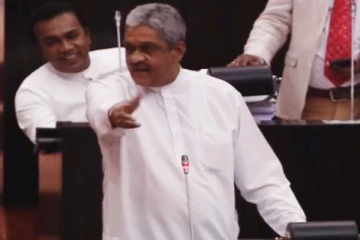 இரவு விடுதிகளில் விபச்சாரிகளுடன் சில அமைச்சர்கள்!! நாடாளுமன்றத்தில் பொன்சேகா பகிரங்க தகவல்