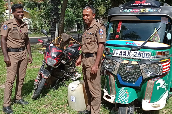 வவுணதீவில் 55,500 மில்லி லீட்டர் கசிப்புடன் மூவர் கைது (Video) | Three Arrested