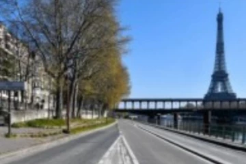 ප්‍රංශය තුන්වන වරටත් සම්පූර්ණයෙන්ම වසා දැමීමට තීරණය කෙරේ.