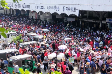 முற்றுகைக்குள் கொழும்பு - போராட்ட குழுக்கள் விடுத்துள்ள அறிவிப்பு ( படங்கள்)