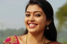 சீரியல் நடிகை மிருதுளாவுக்கு நிச்சயதார்த்தம் முடிந்தது- அவரும் நடிகர் தானாம், அழகிய ஜோடியின் புகைப்படம்