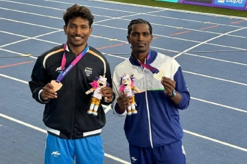 காமன்வெல்த்தில் இந்தியாவிற்கு இரட்டை பதக்கம் - சாதித்த தமிழக வீரர்கள்