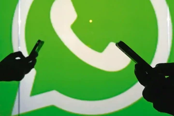 ஒரே போனில் மூன்று whatsapp எப்படின்னு தெரியுமா?