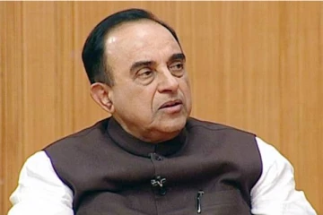 இலங்கை செல்கிறேன்; விமானத்தில் பறந்தபடியே சுப்பிரமணிய சுவாமி வெளியிட்ட புகைப்படம்