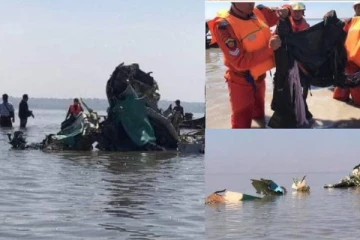 தண்ணீருக்குள் விழுந்து நொறுங்கிய விமானம்! பதைபதைக்கும் சம்பவம்... புகைப்படங்கள்