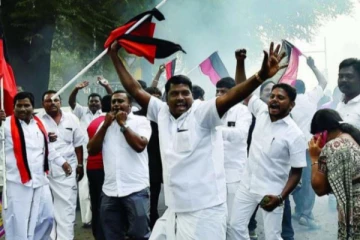 தமிழகத்தில் திமுக ஆட்சியை பிடிக்கும்:கருத்துக்கணிப்பில் பரபரப்பு தகவல்