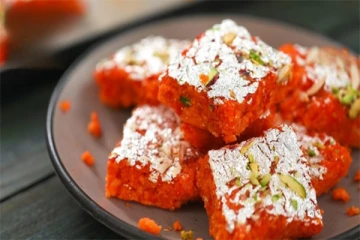 கிறிஸ்துமஸ் ஸ்பெஷல்: கேரட் பர்பி செய்ய ரெசிபி இதோ