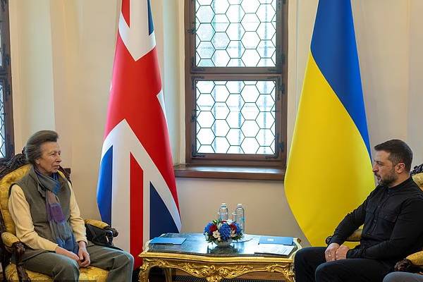 உக்ரைனுக்கு ரகசிய விஜயம் மேற்கொண்ட பிரித்தானிய இளவரசி | Princess Anne Top Secret Visit To Ukraine