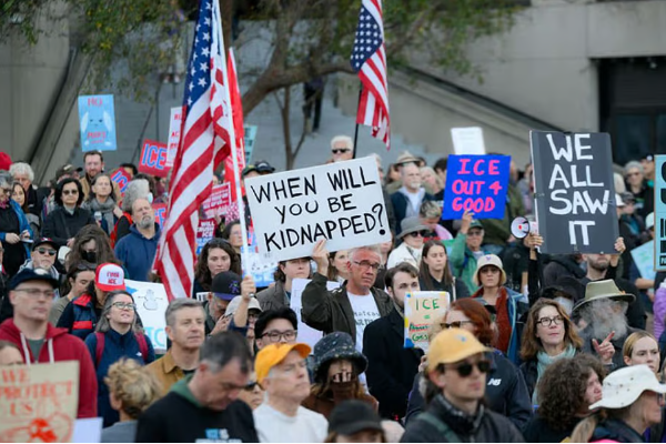 அமெரிக்காவில் ட்ரம்பிற்கு எதிராக திரண்ட 10 இலட்சம் பேர் ; போராட்டத்தால் அதிகரிக்கும் பதற்றம் | One Million Gather Against Trump In Us