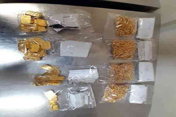 07 கிலோகிராம் தங்கத்தை சட்டவிரோதமாக கொண்டுவந்த பயணி கைது | Passenger Arrested For 07 Kg Of Gold Illegally
