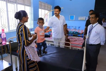 மட்டக்களப்பு அரச வைத்தியசாலைகளுக்கு திடீர் விஜயம் மேற்கொண்ட கிழக்கு ஆளுநர்