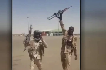 ராணுவத்திற்கும், துணை ராணுவத்திற்கும் இடையே மோதல்; பொதுமக்கள் 200 பேர் பலி