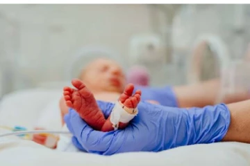 ஆக்சிஜன் குழாயைத் திருடி சென்ற மர்ப நபர்..உயிருக்கு போராடிய பச்சிளம் குழந்தைகள் - நள்ளிரவில் நடந்த அவலம்!